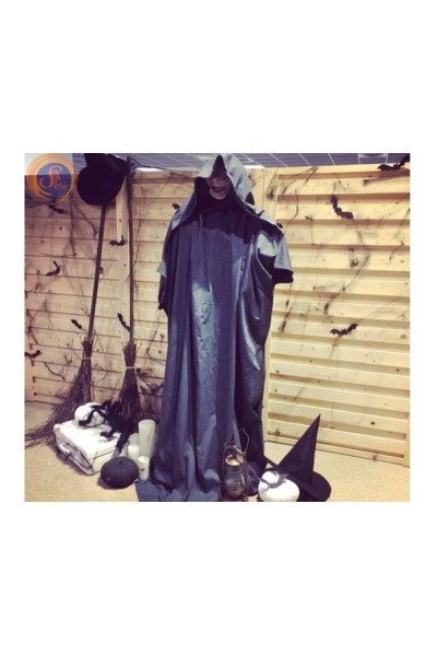 «З привидом»