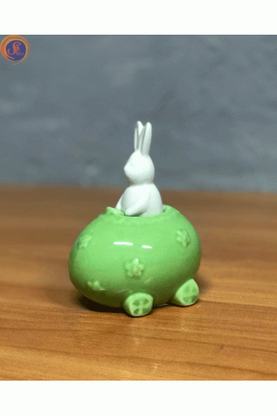 Заєць на авто-писанці