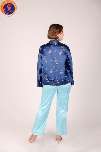 Азіатський костюм