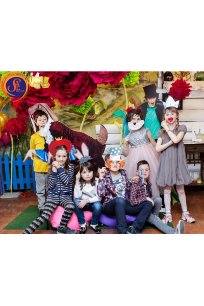 Аліса в країні чудес