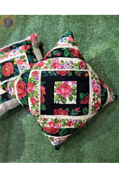 Подушки старовинні з вишивкою