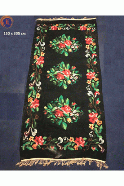 Килими з Трояндами