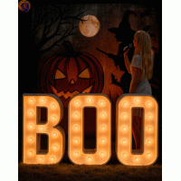 Напис «BOO»