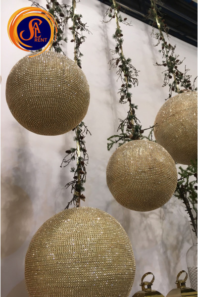 Золоті кулі-гіганти