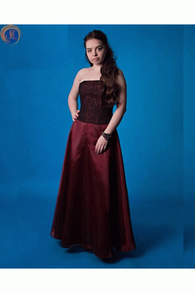 Дама з трояндою