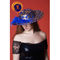 Шляпа з золотими узорами