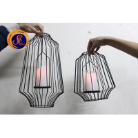 Ковані ґратчасті свічники