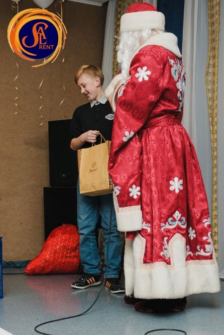 Прокат костюма Святого Николая в Киеве, аренда | SAL-rent